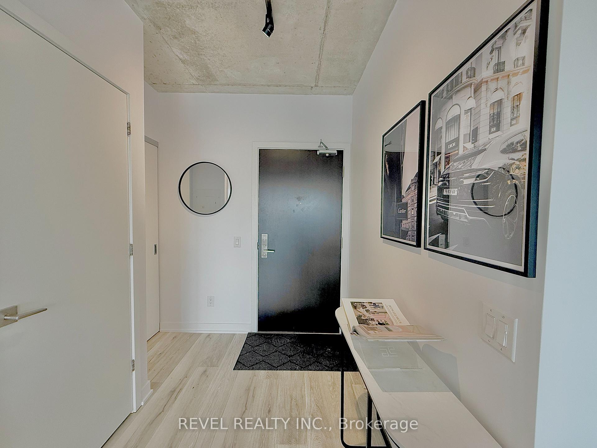 2 Bedrooms Condo at 55 Ontario, Toronto For sale