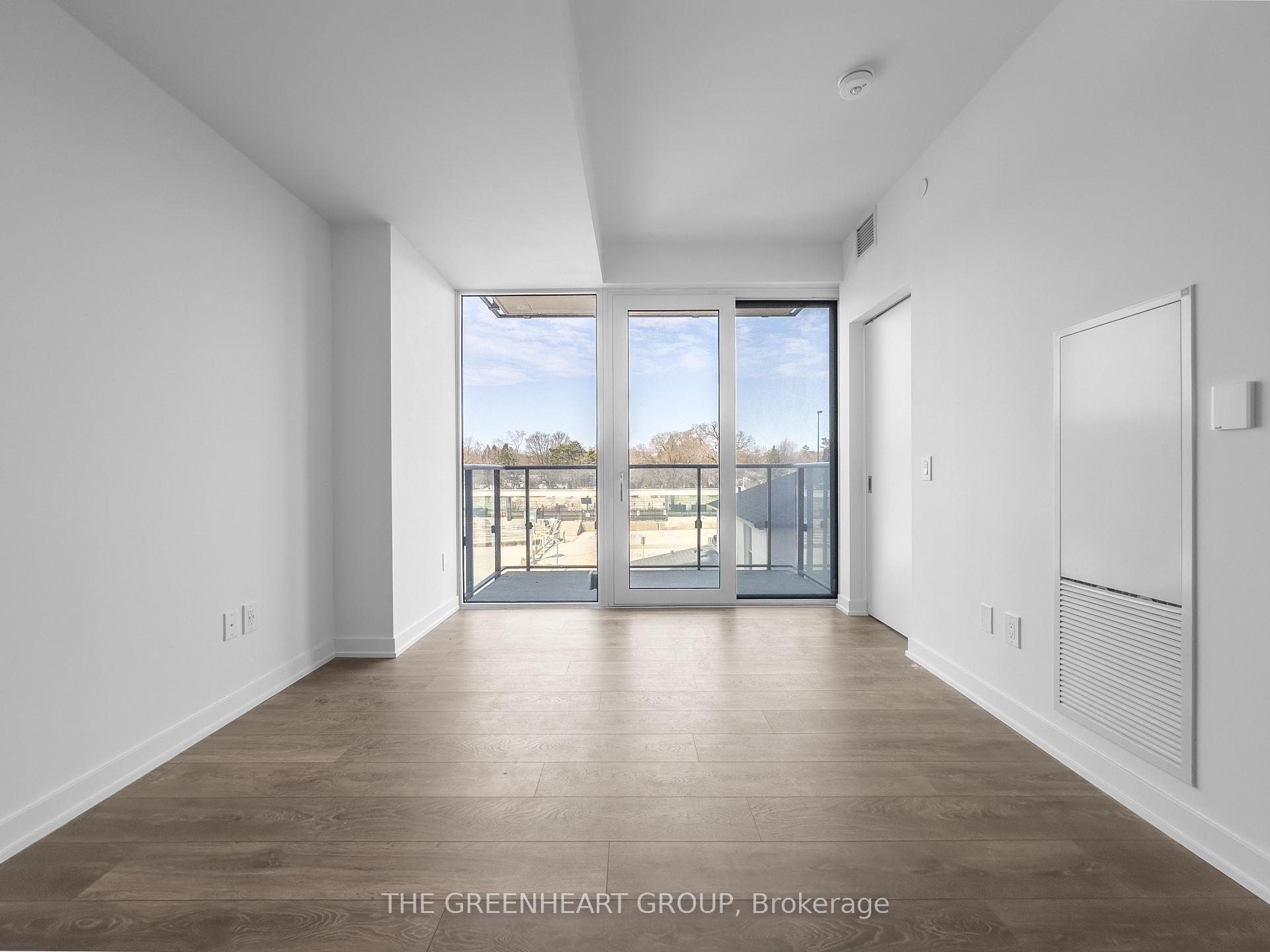 1 Bedroom Condo at 28 Ann,  Mississauga For sale