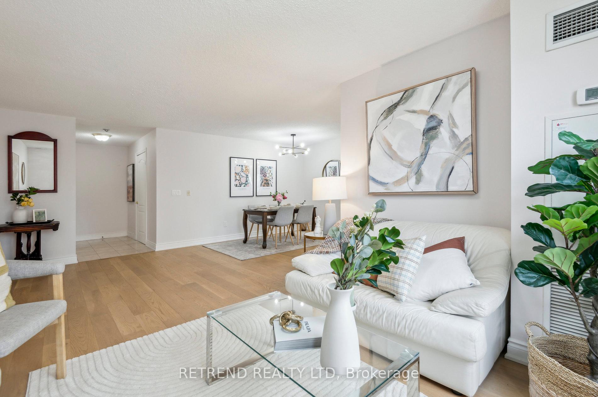 4 Bedrooms Condo at 880 Grandview,  Toronto For sale