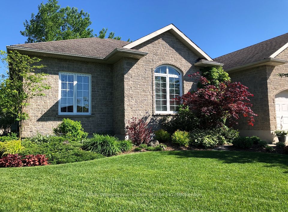 107 12th Avenue, Hanover, ON N4N 3T9