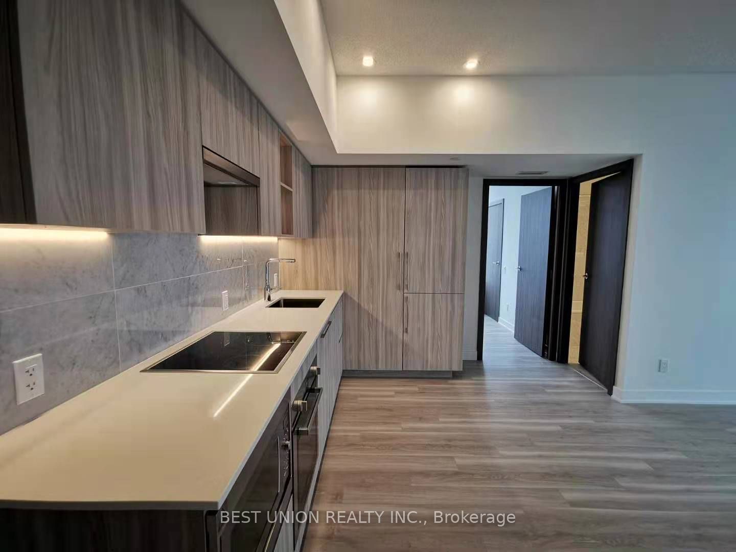 17 Bathurst Street, #3910