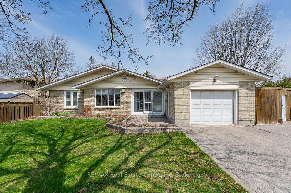 6 STIRLING Place, Guelph, ON N1H 6W2