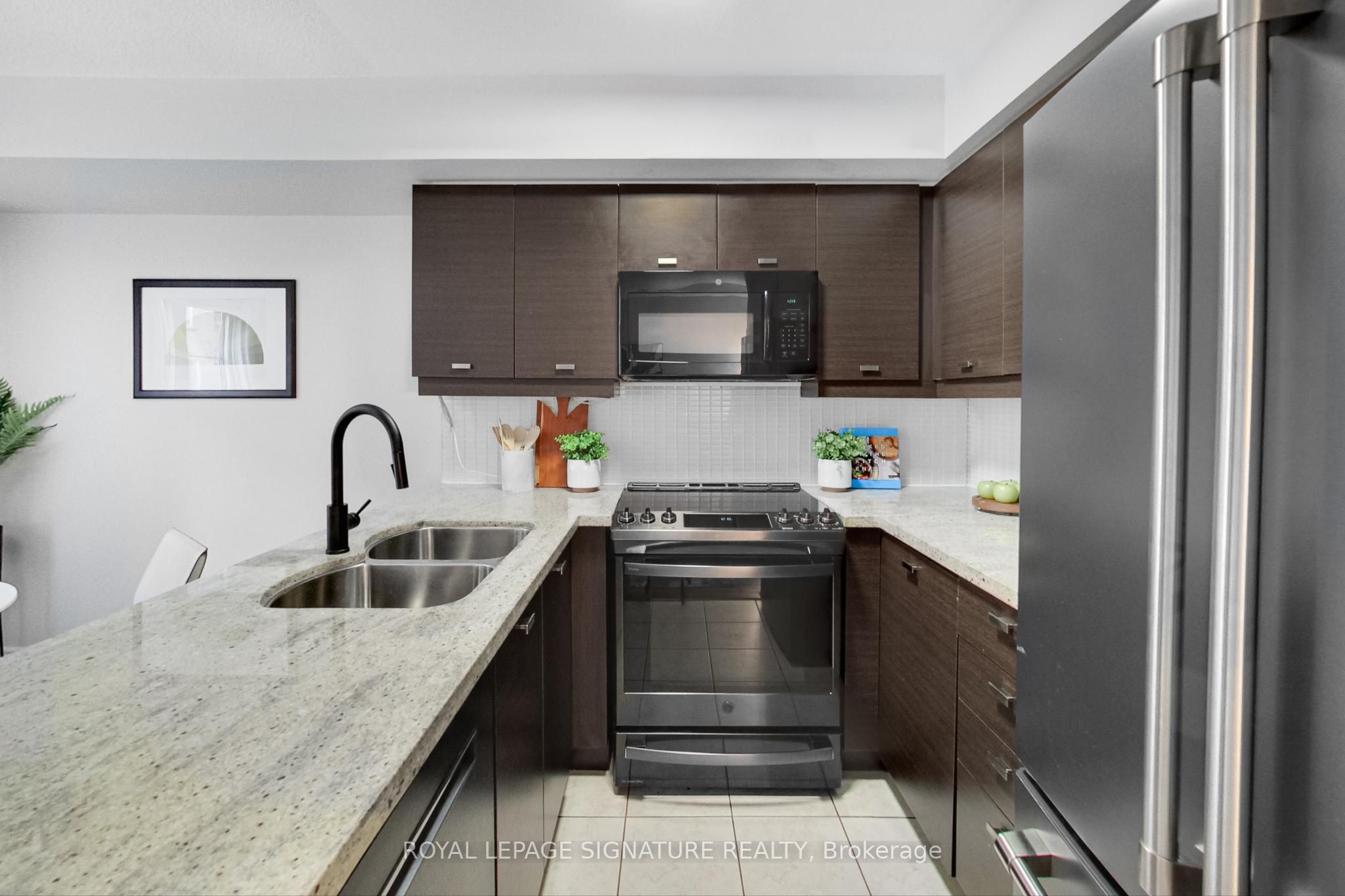 22 Western Battery Road, #115