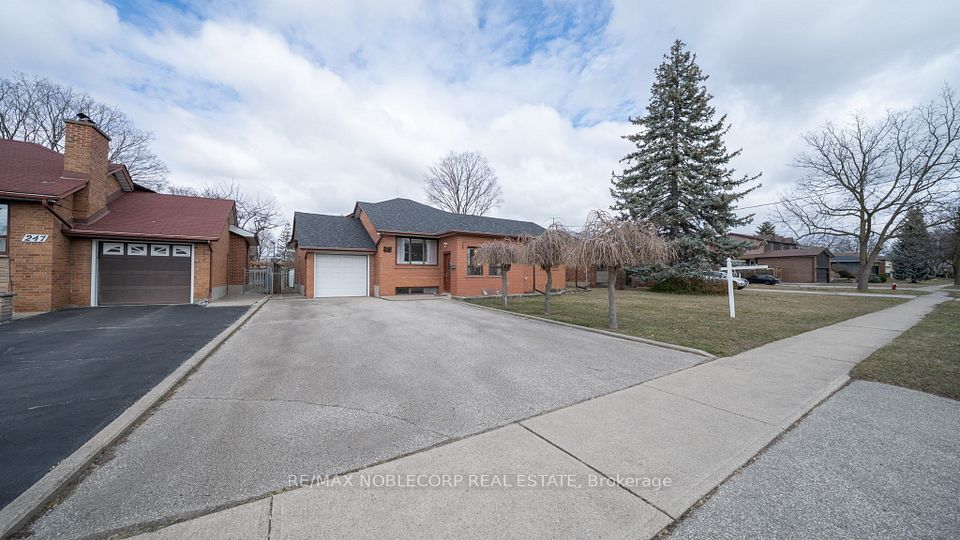 253 McGill