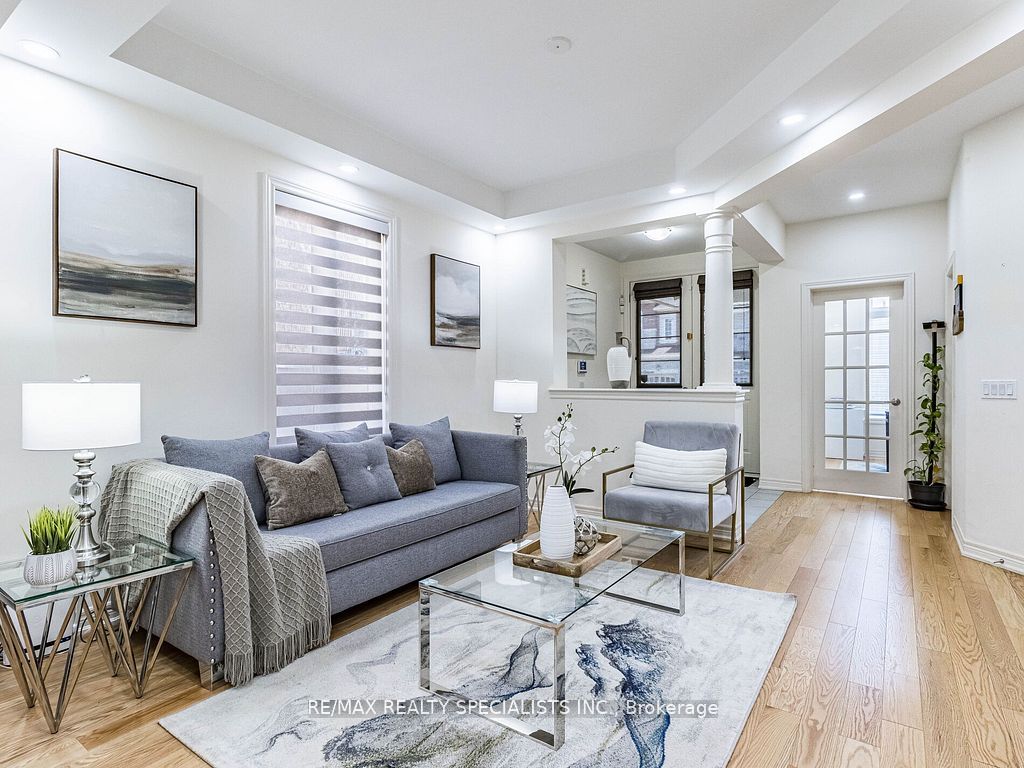 11 Elverton Crescent