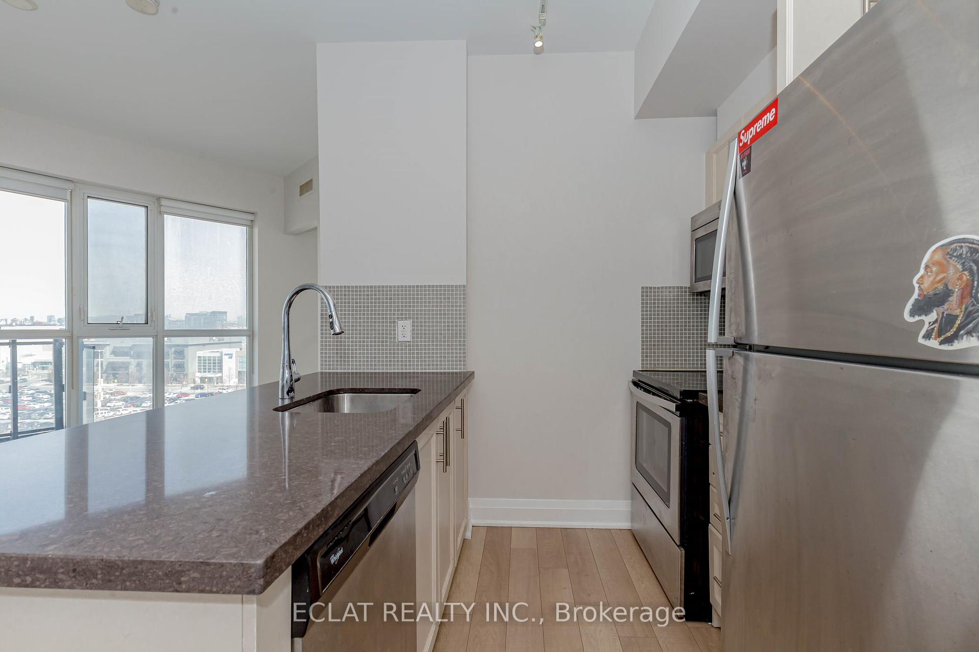 2 Bedrooms Condo at 16 McAdam, Toronto For sale