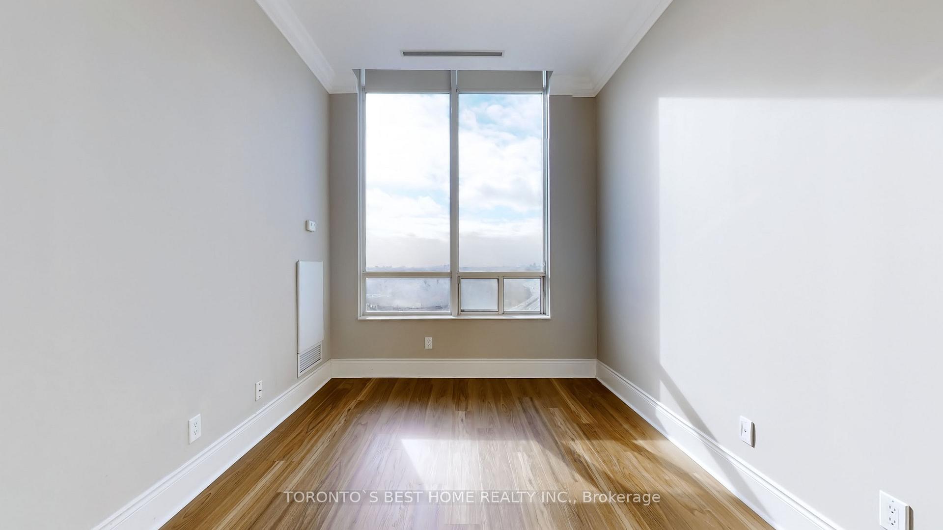 3 Bedrooms Condo at 80 Harrison Garden,  Toronto For sale