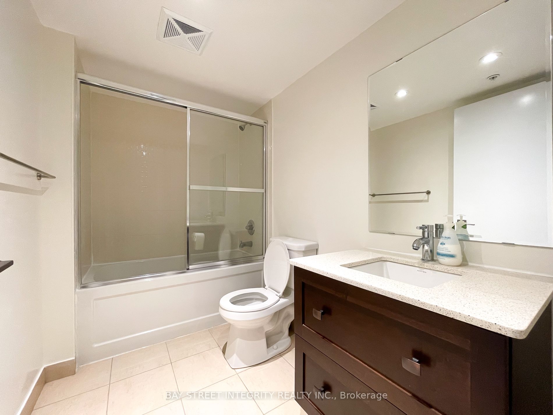 565 Wilson Avenue, #W120
