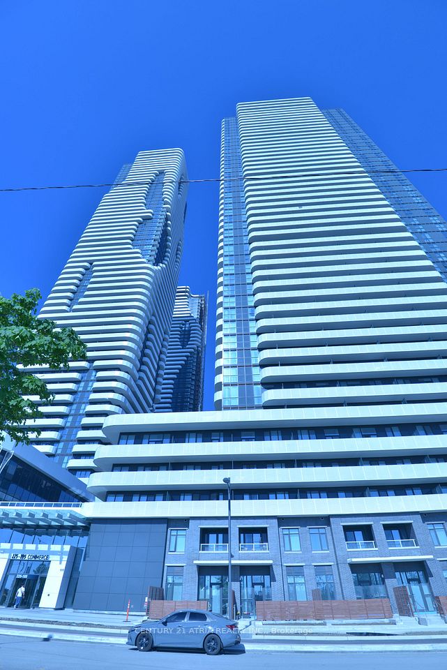 225 Commerce
