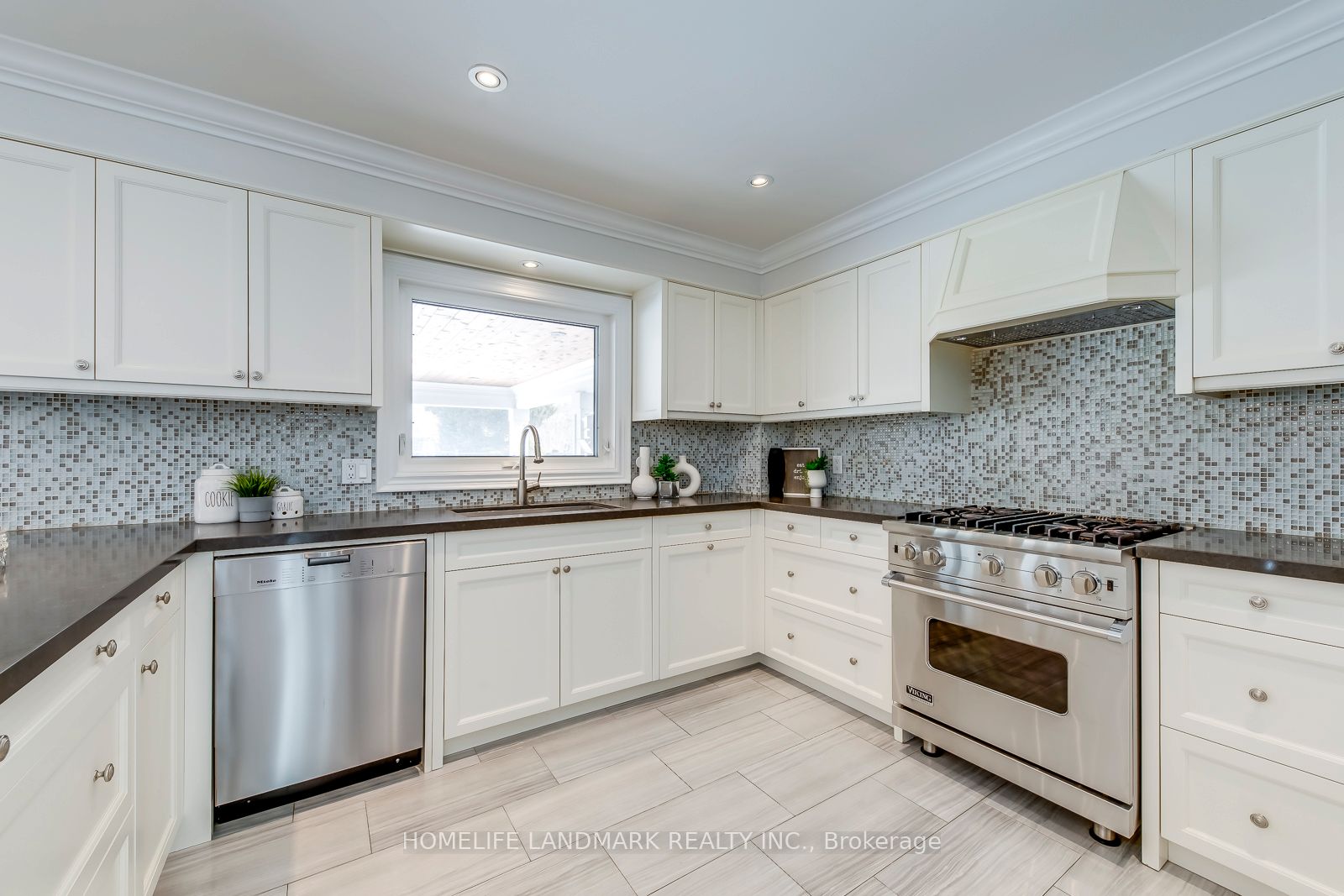 503 Blenheim Crescent