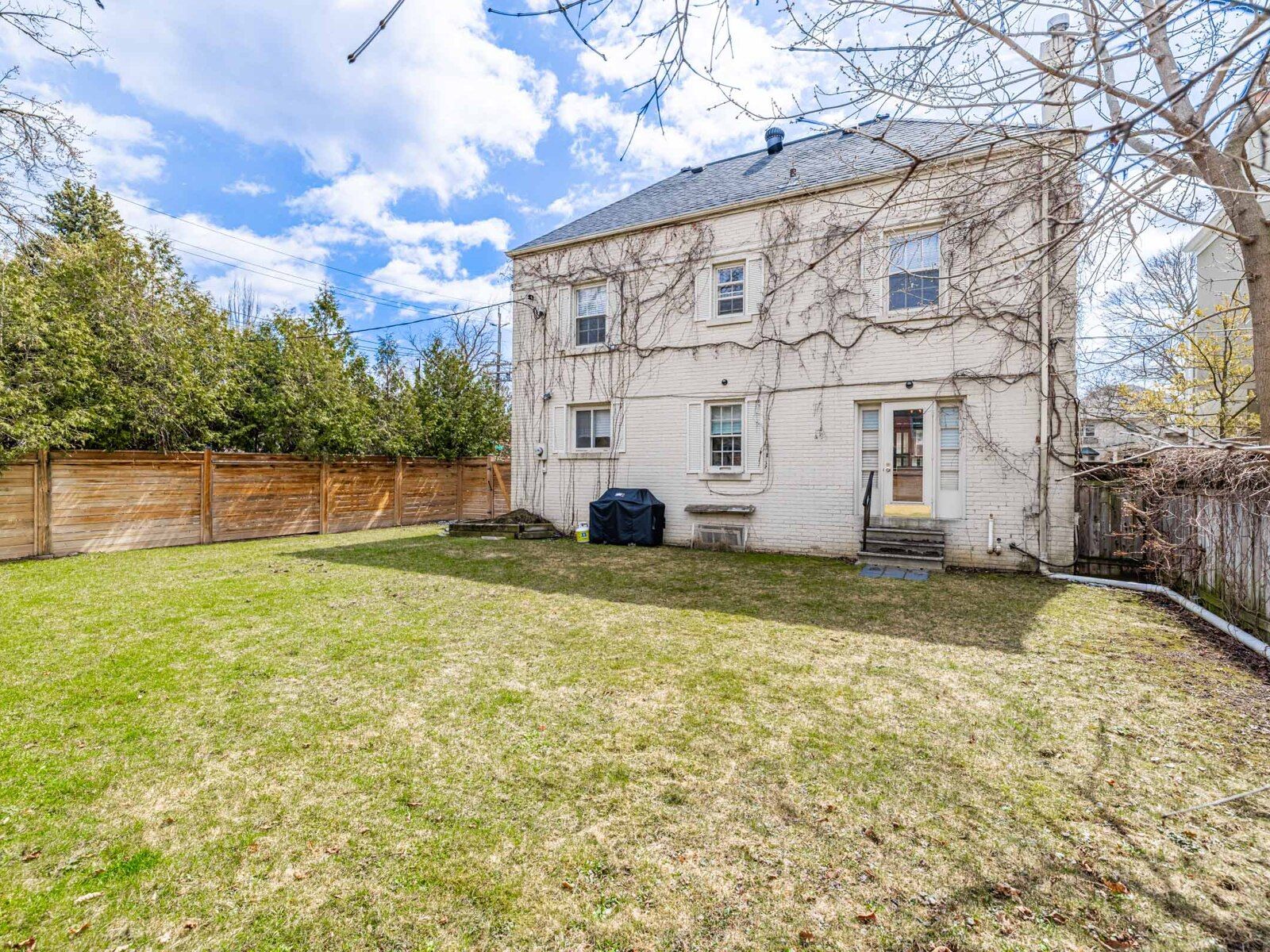 2 Silverwood Avenue