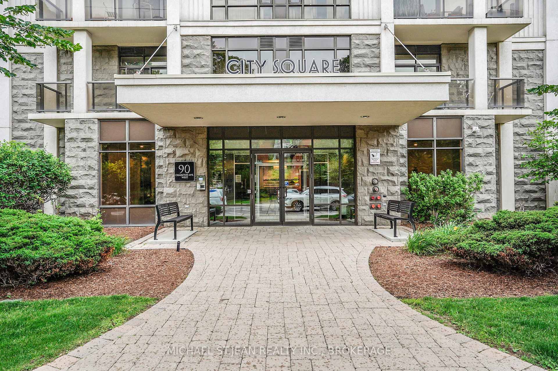 1 Bedroom Condo at 90 Charlton, Hamilton For sale