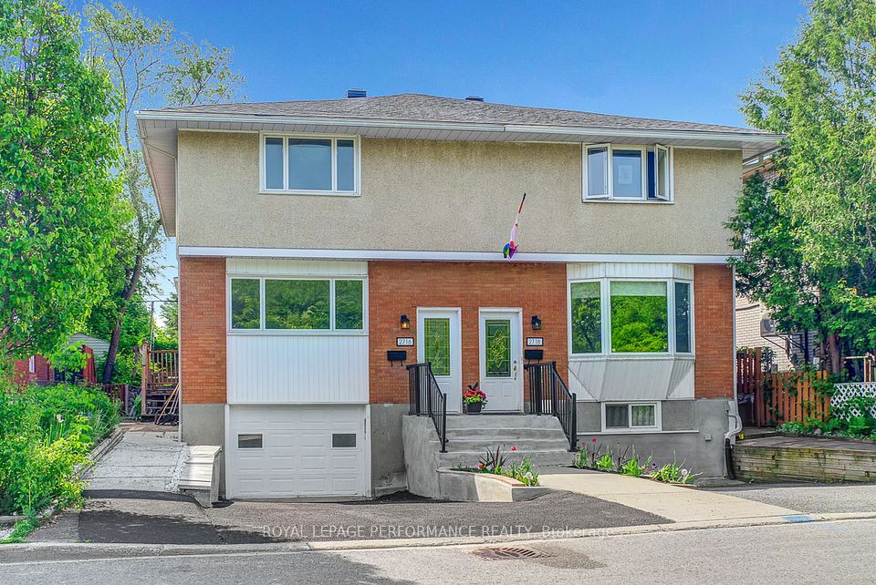 2716 Howe