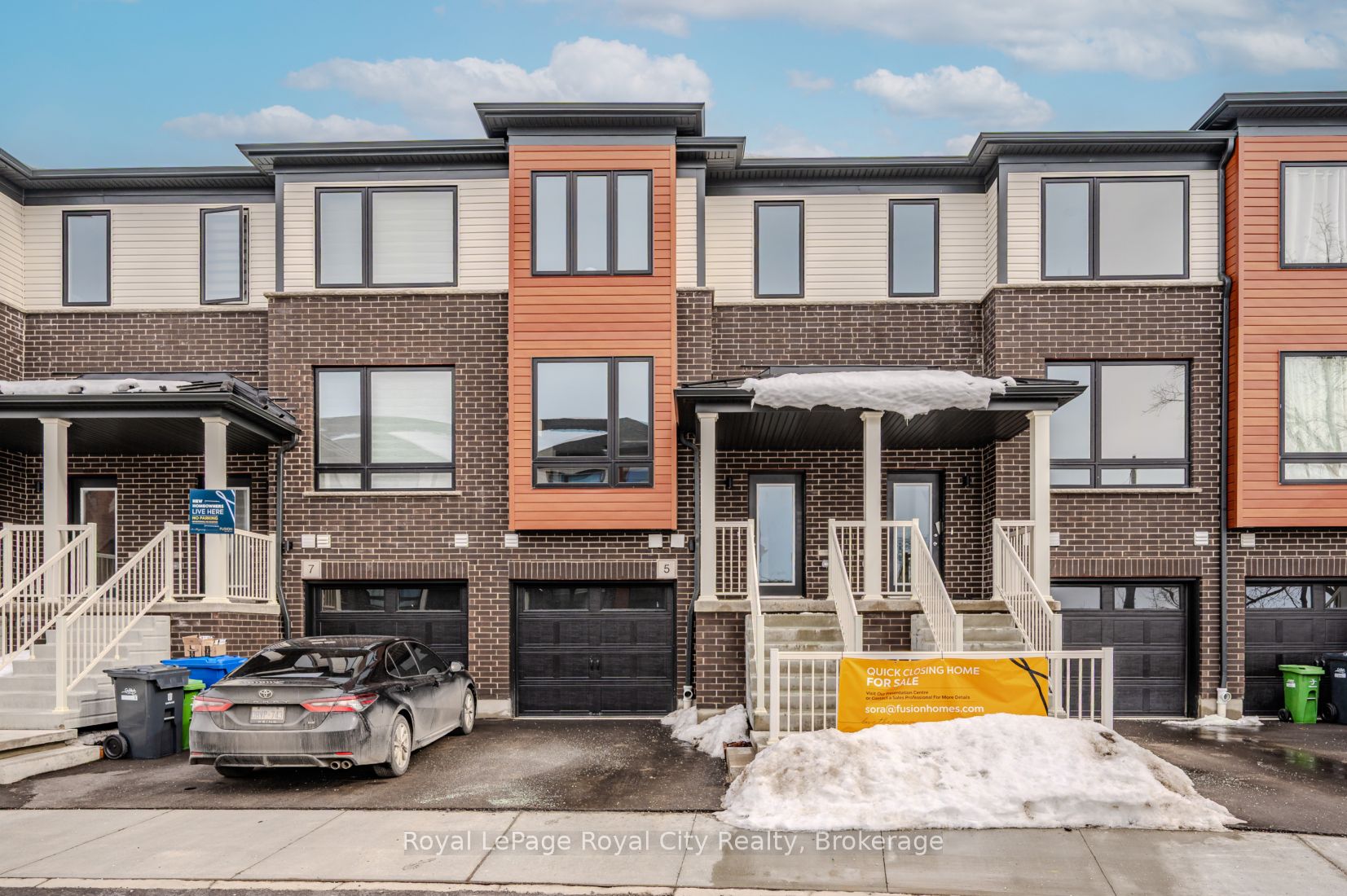 5 Sora Lane, Guelph, ON N1E 0T4
