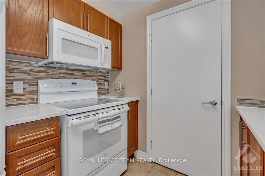 200 RIDEAU Street, #1206