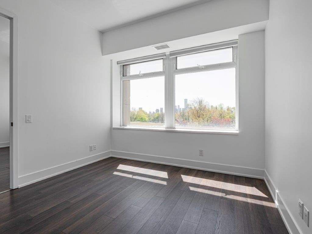 111 St Clair Avenue W 419