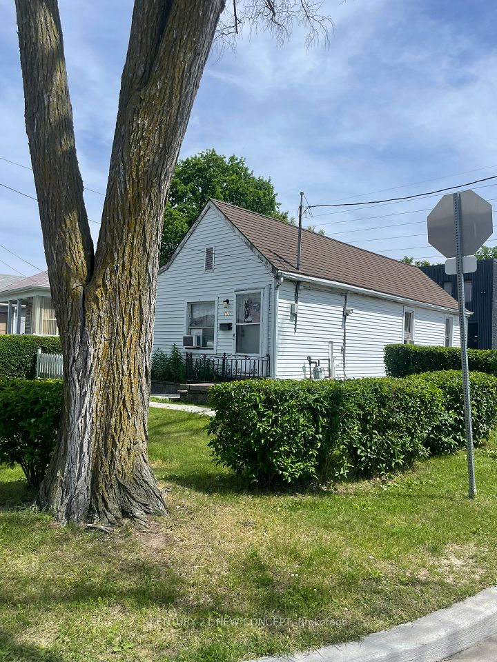 1171 Roselawn