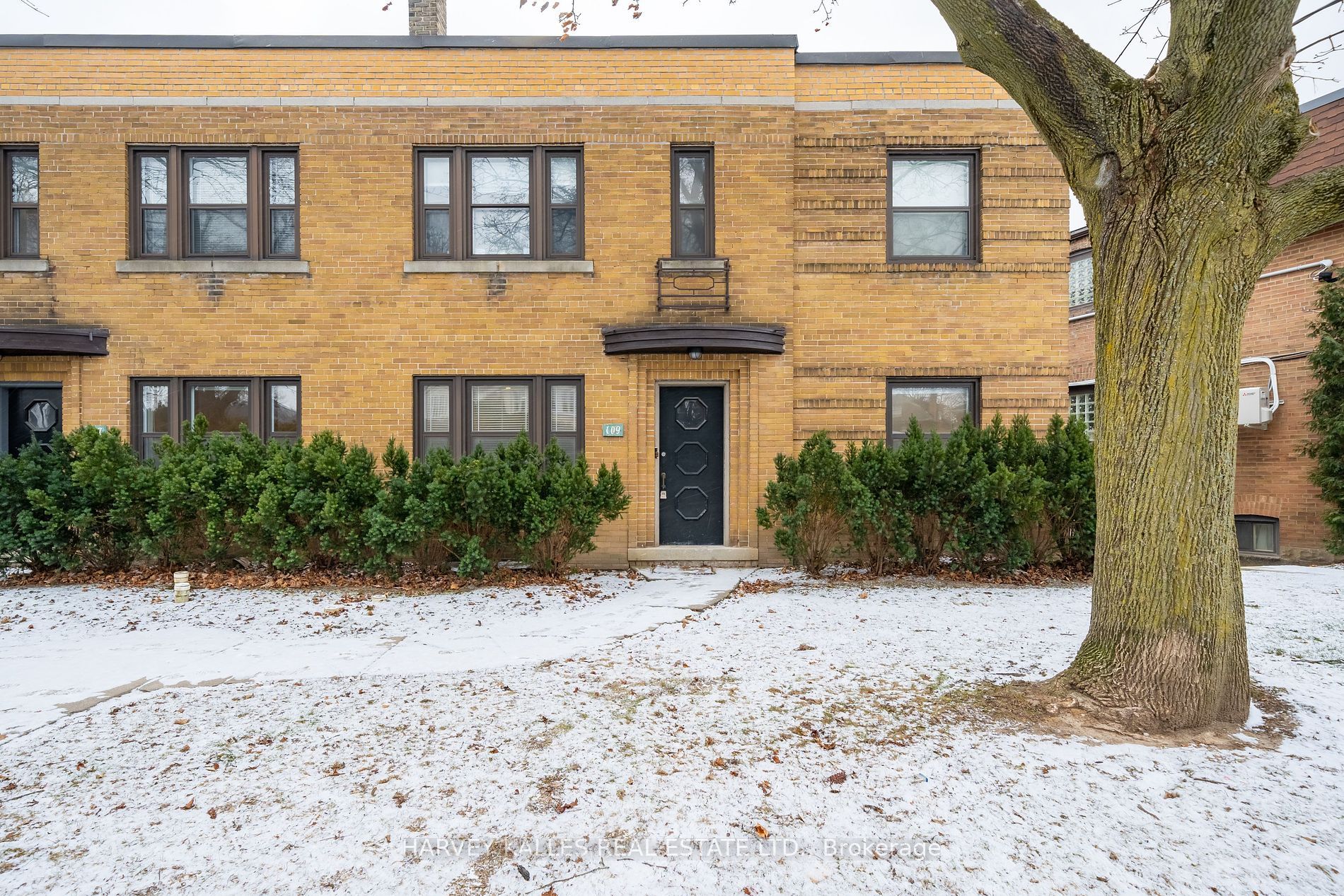 109 Chatsworth Drive Main