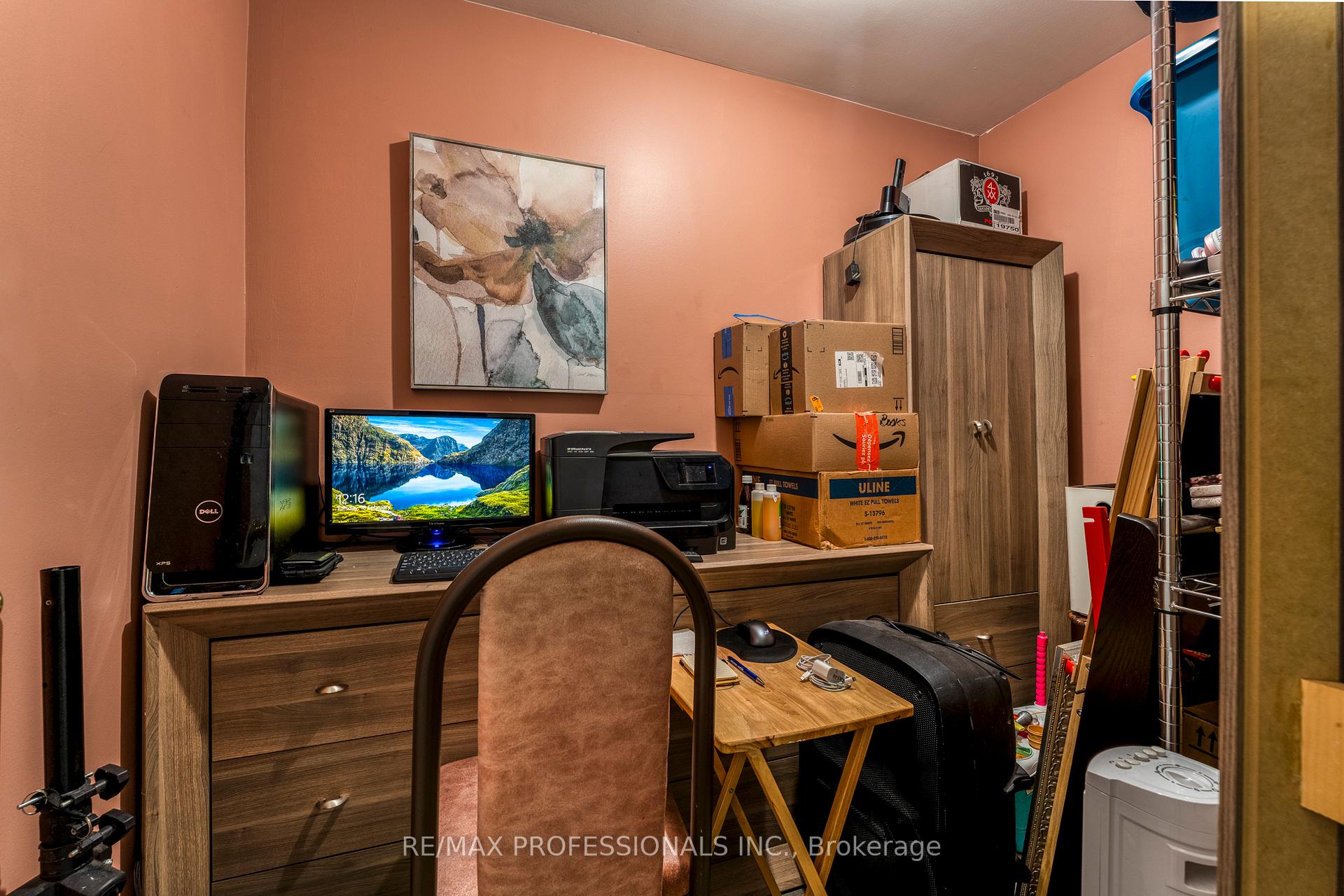 3 Bedrooms Condo at 2095 Roche,  Mississauga For sale