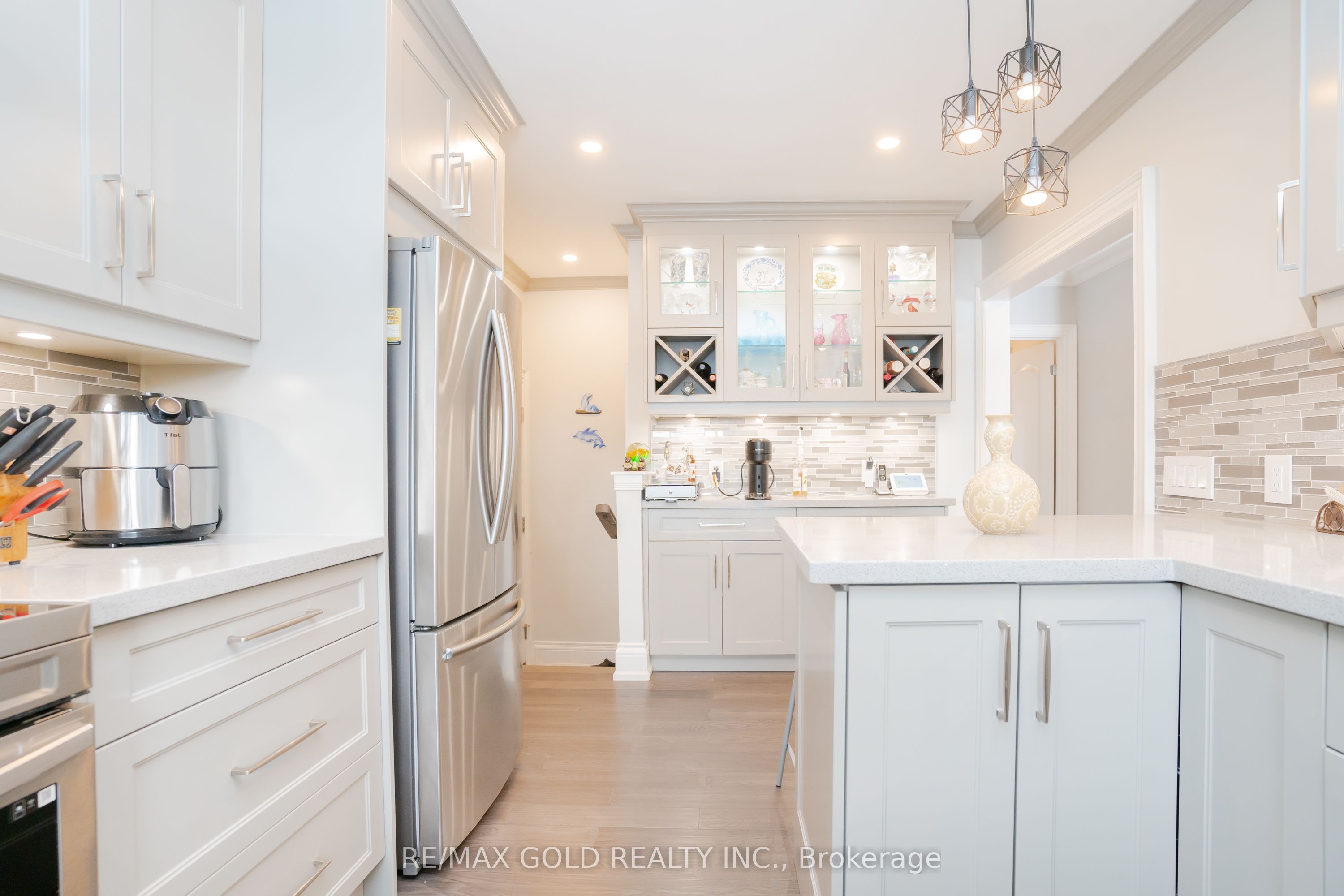 15 Castlemore Drive