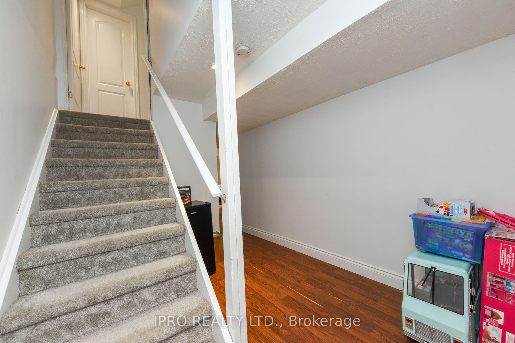4055 Forest Run Avenue, #17