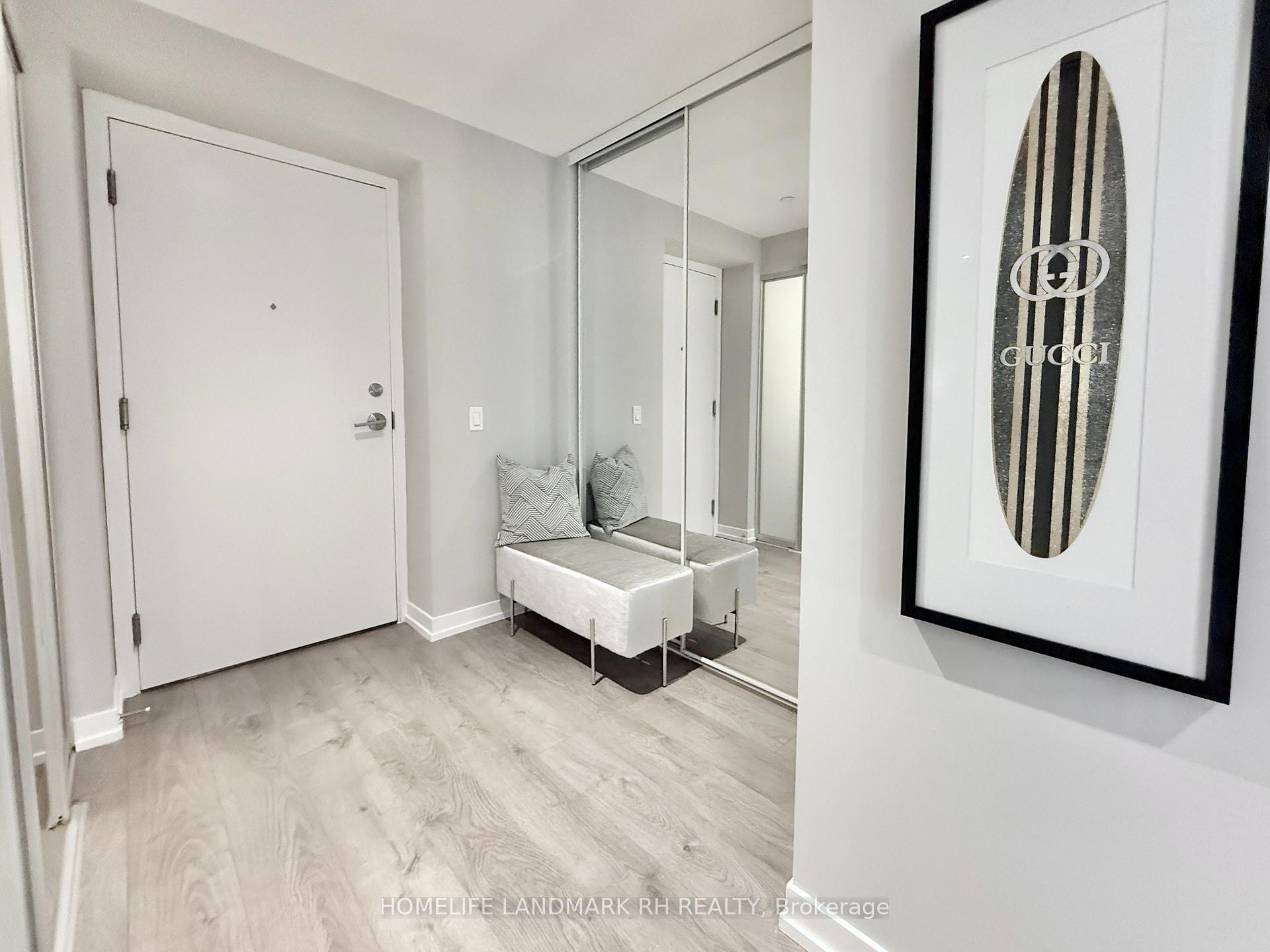 3 Bedrooms Condo at 950 Portage, Vaughan For sale