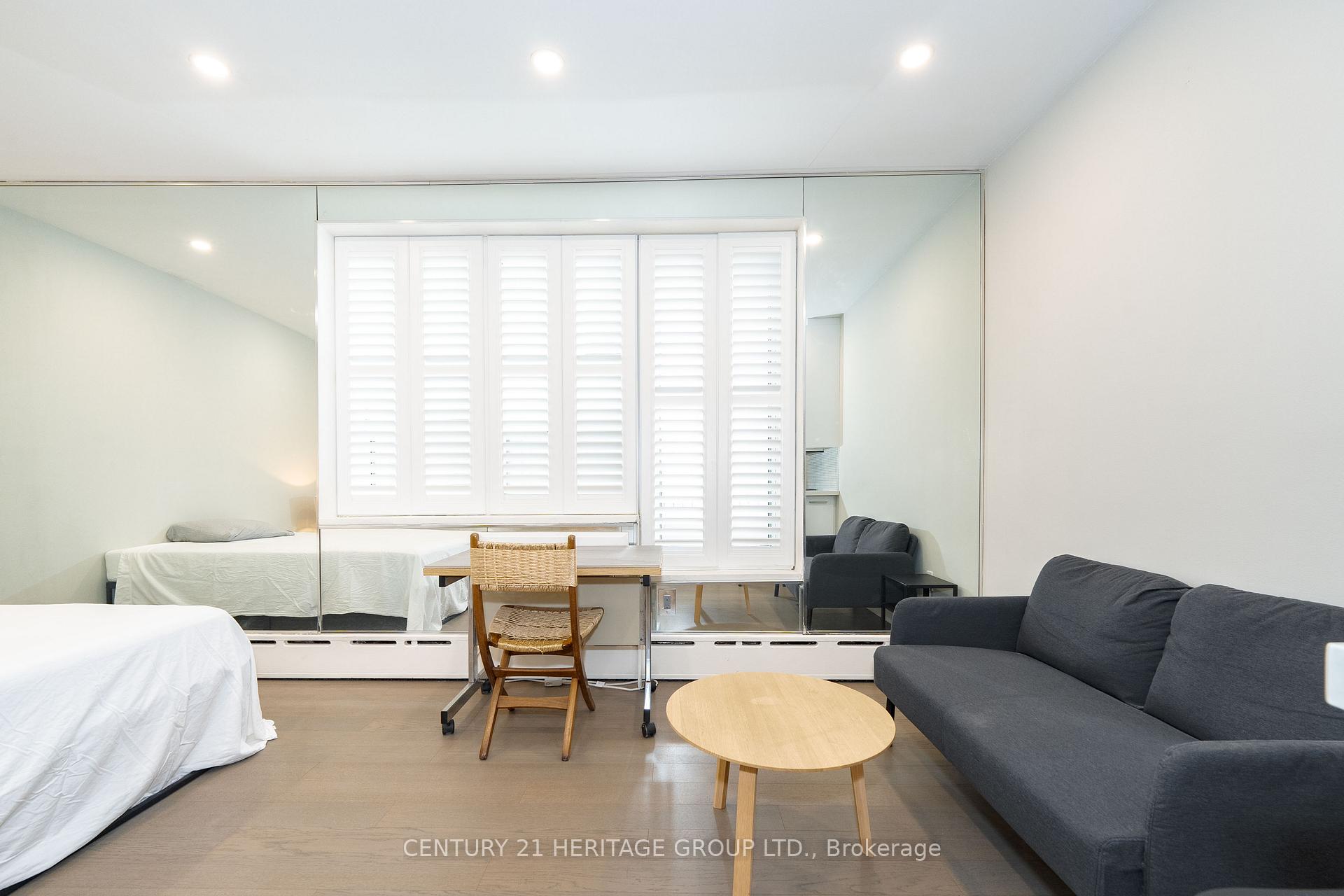 Co-op at 78 Warren, Toronto For sale