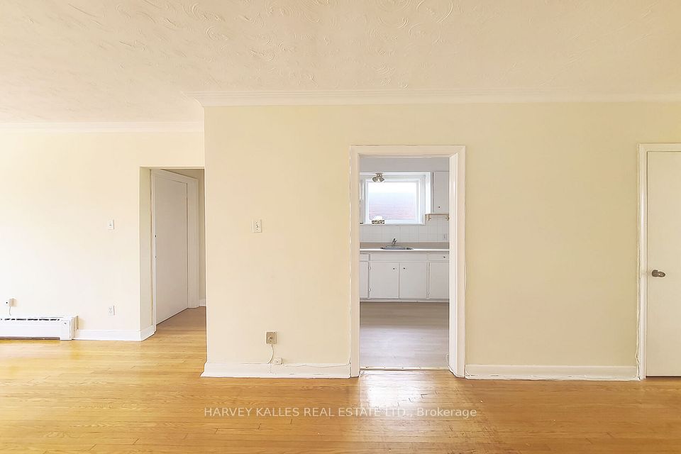 105 Gilmour Avenue 2