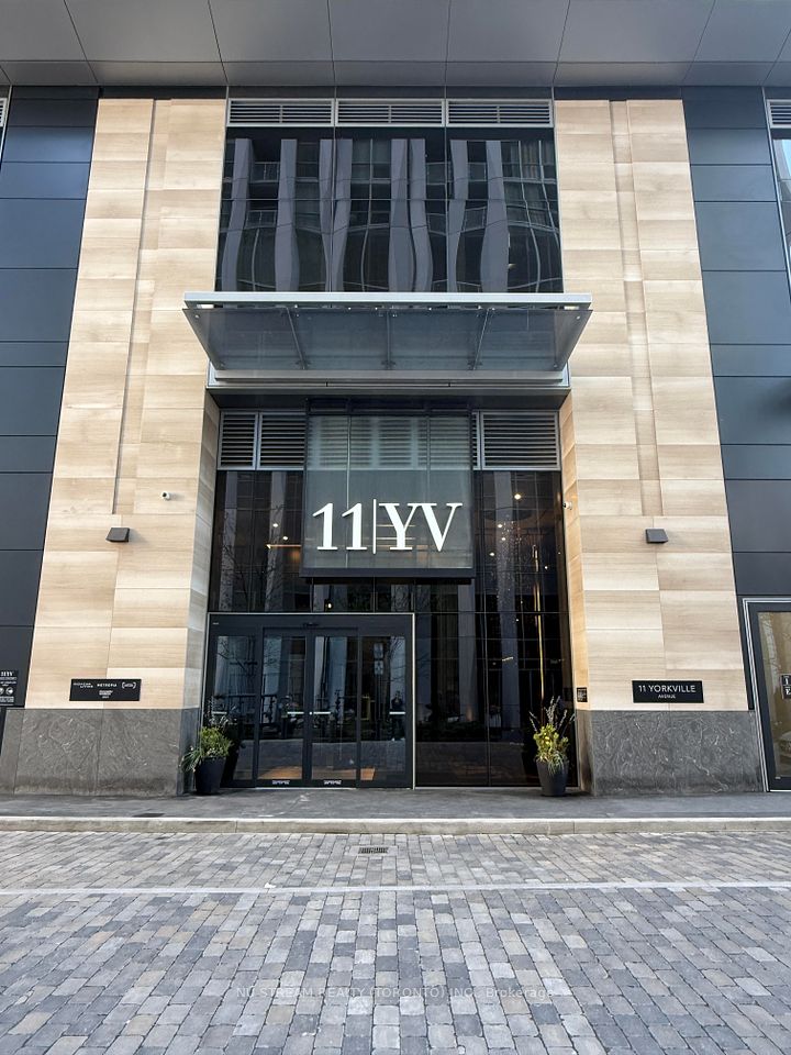 11 Yorkville Avenue