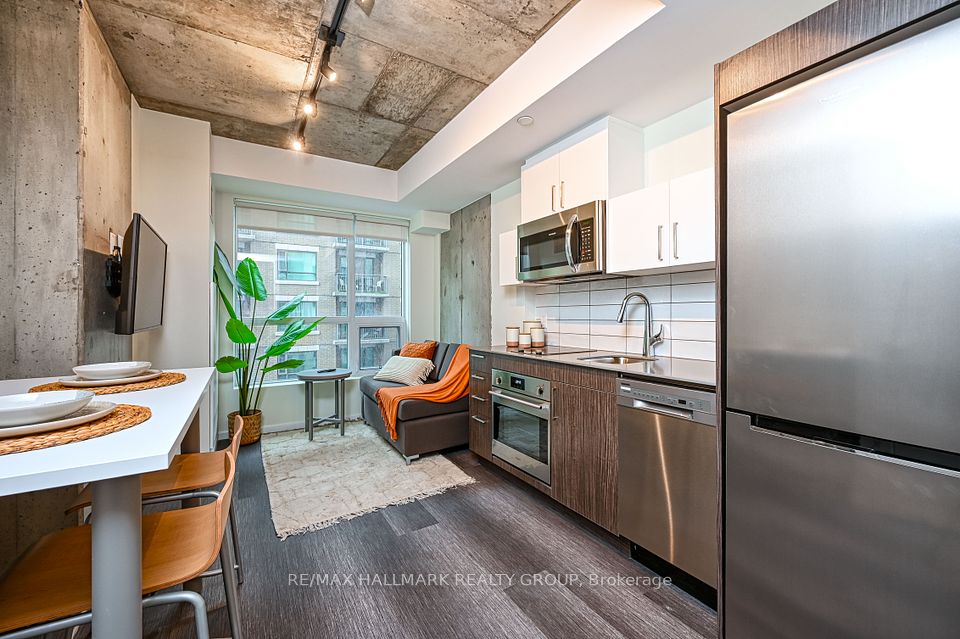 211 Besserer