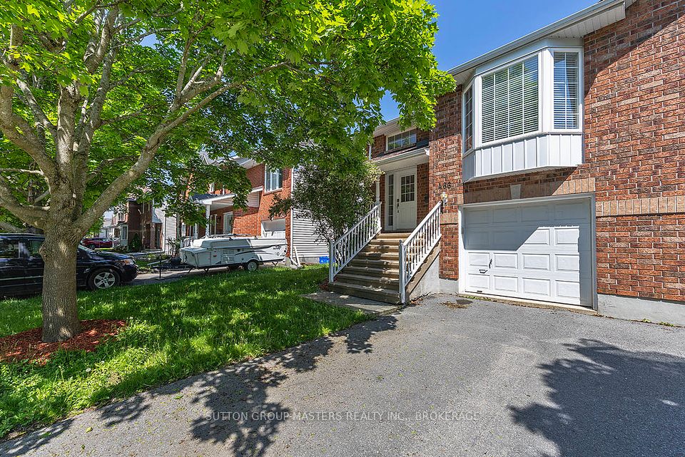 466 Fieldstone