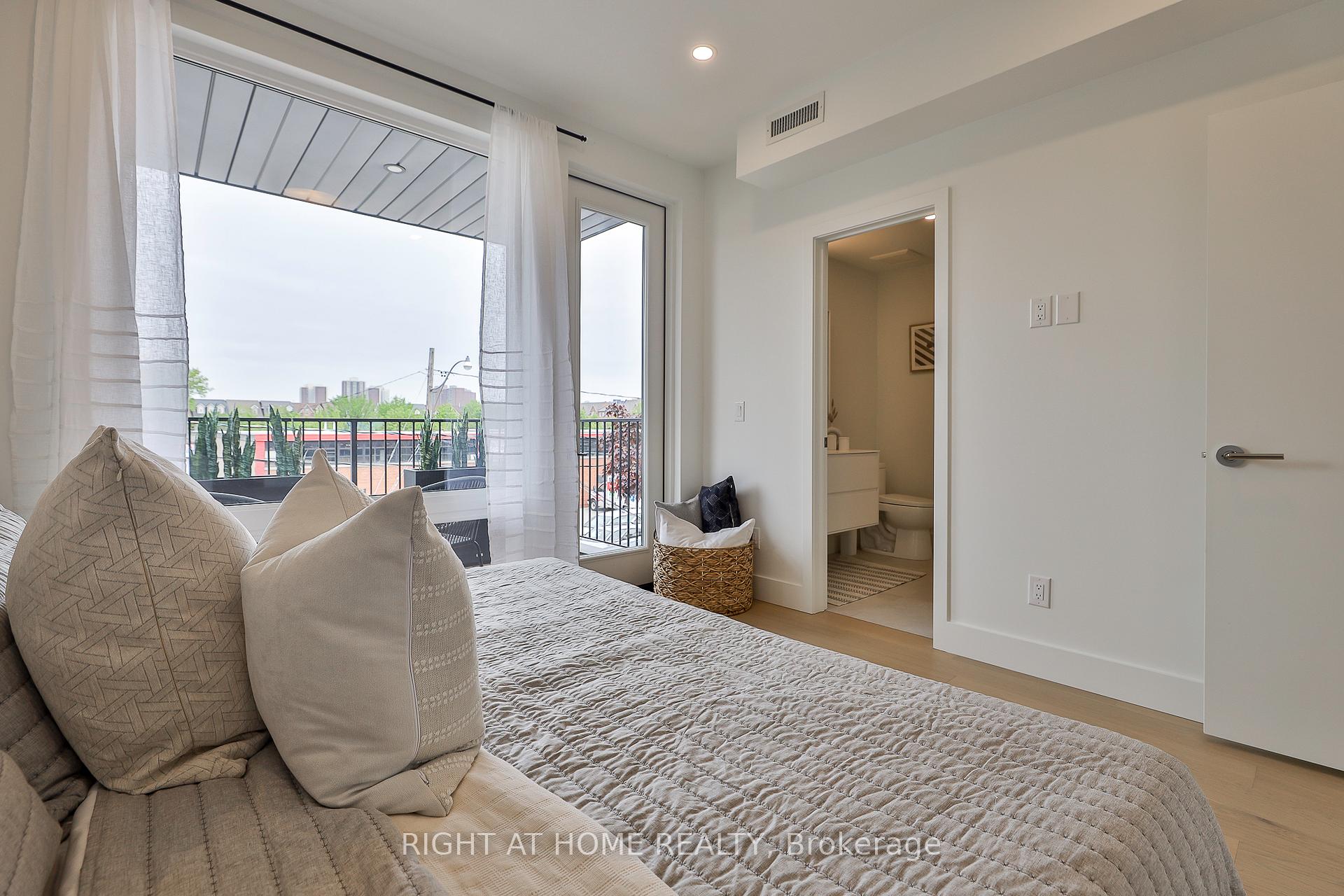 2 Bedrooms Condo at 2343 Gerrard, Toronto For sale