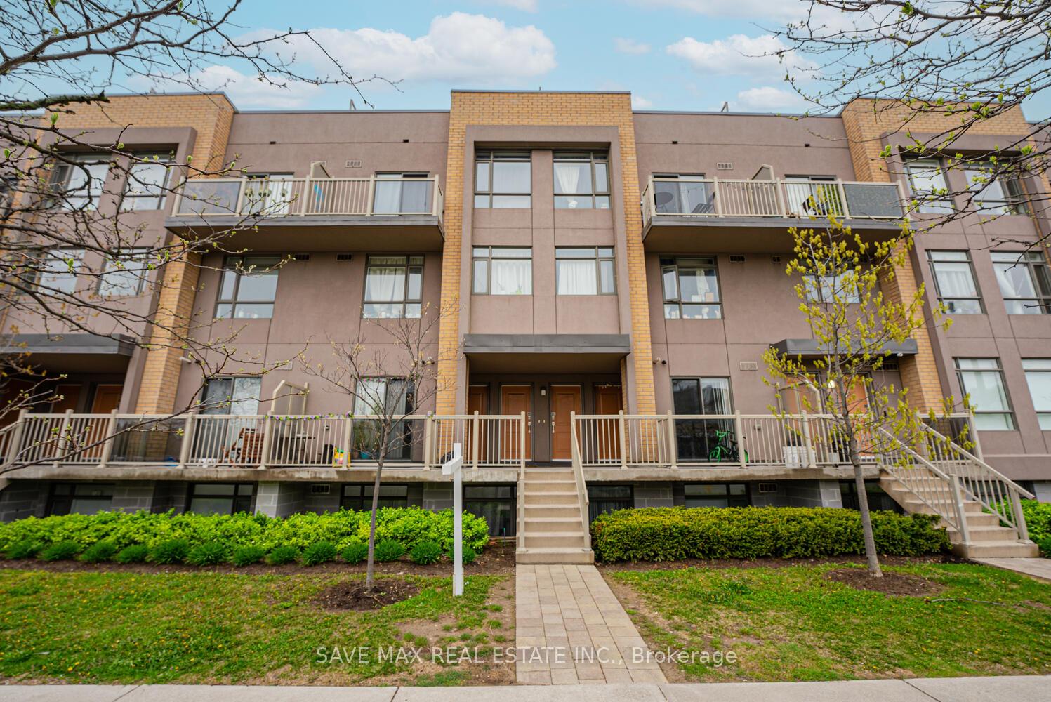 2 Bedrooms Condo at 1070 Progress, Toronto For sale