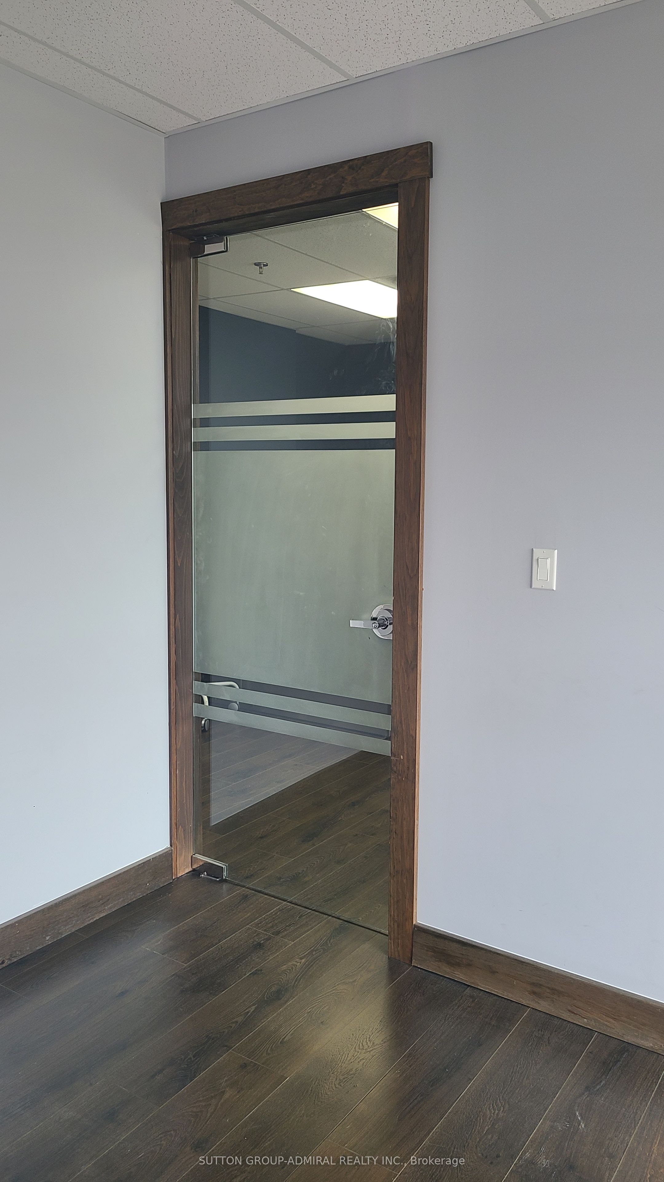 10376 Yonge Street, #301