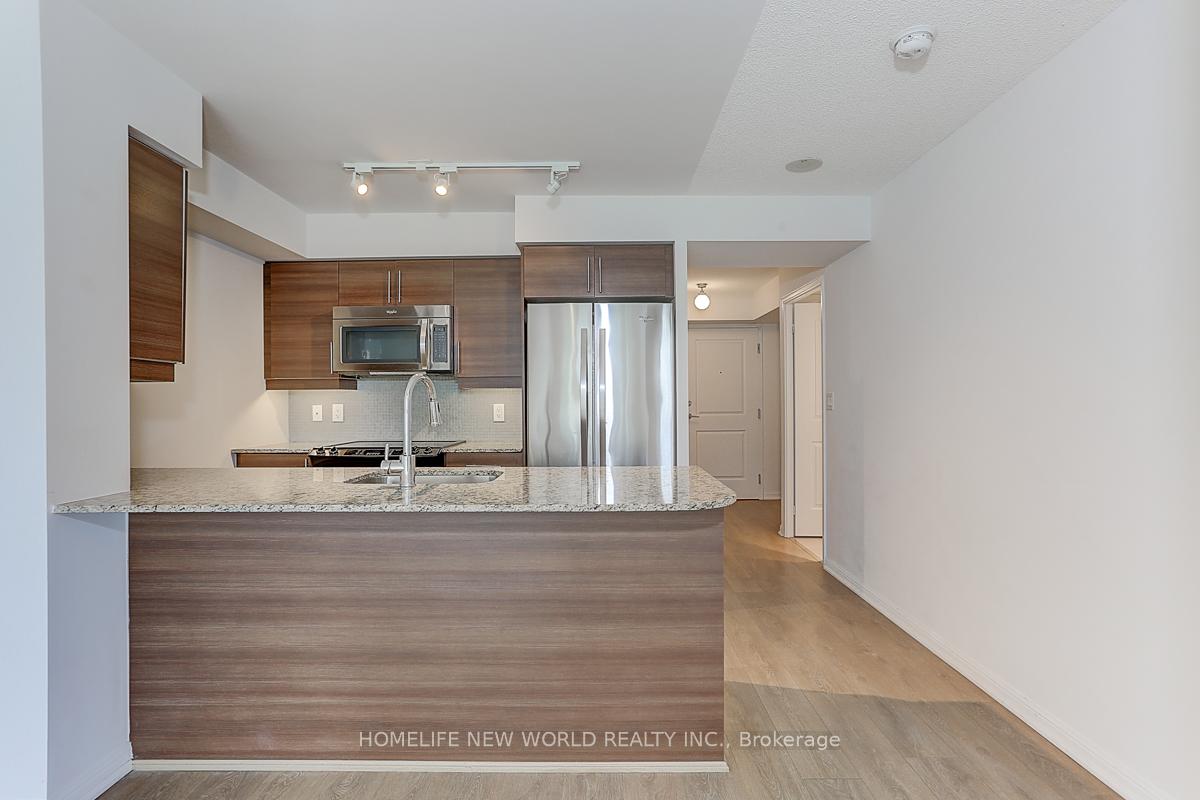 2 Bedrooms Condo at 35 Bastion,  Toronto For sale