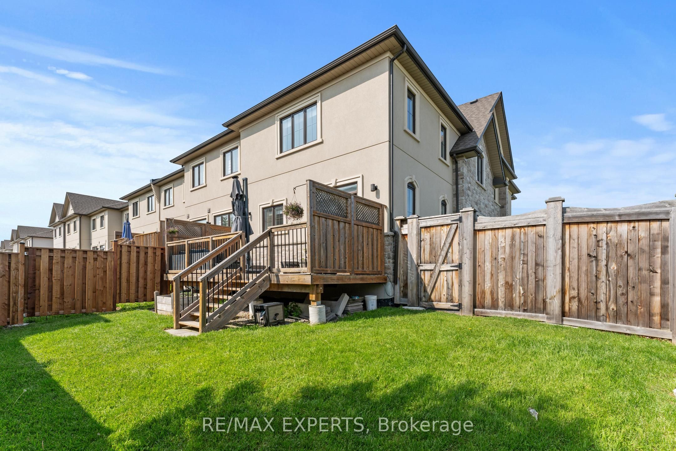 52 Doris Pawley Crescent