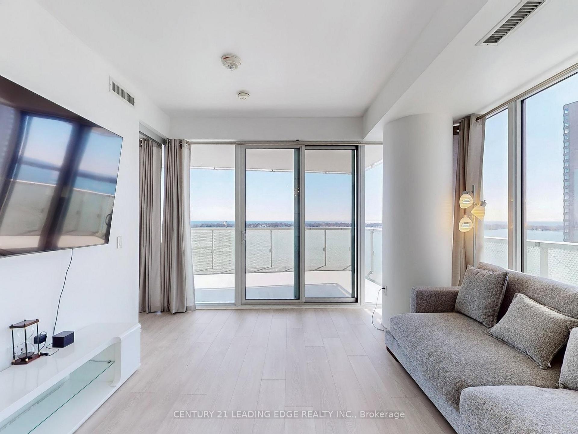 1 Bedroom Condo at 15 Queens,  Toronto For sale