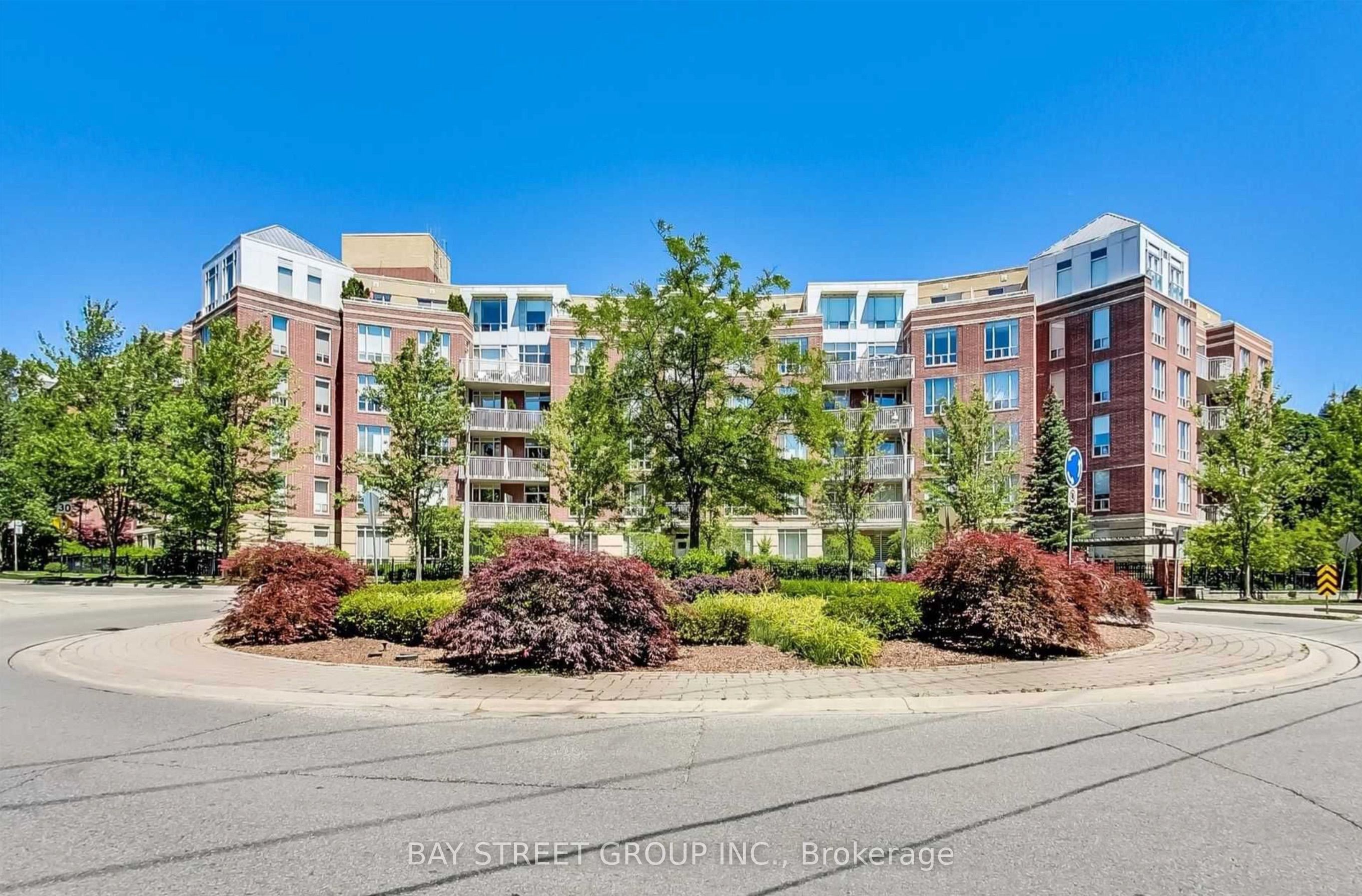 451 Rosewell Avenue, #514