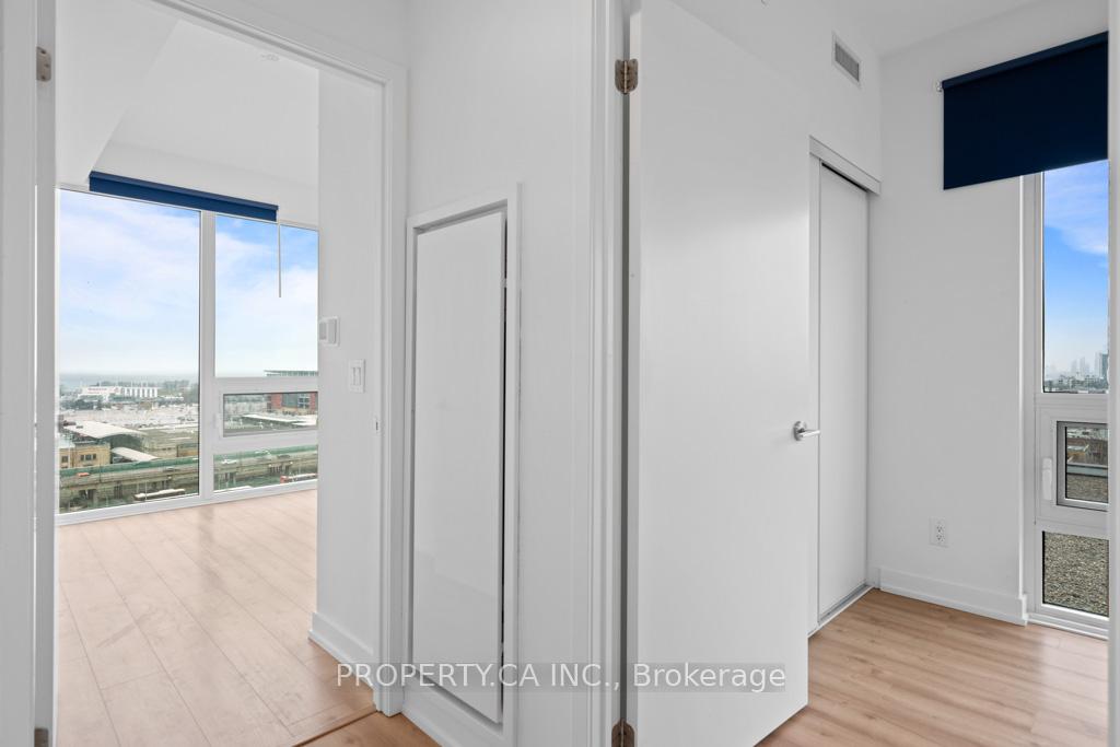 3 Bedrooms Condo at 135 East Liberty, Toronto For sale