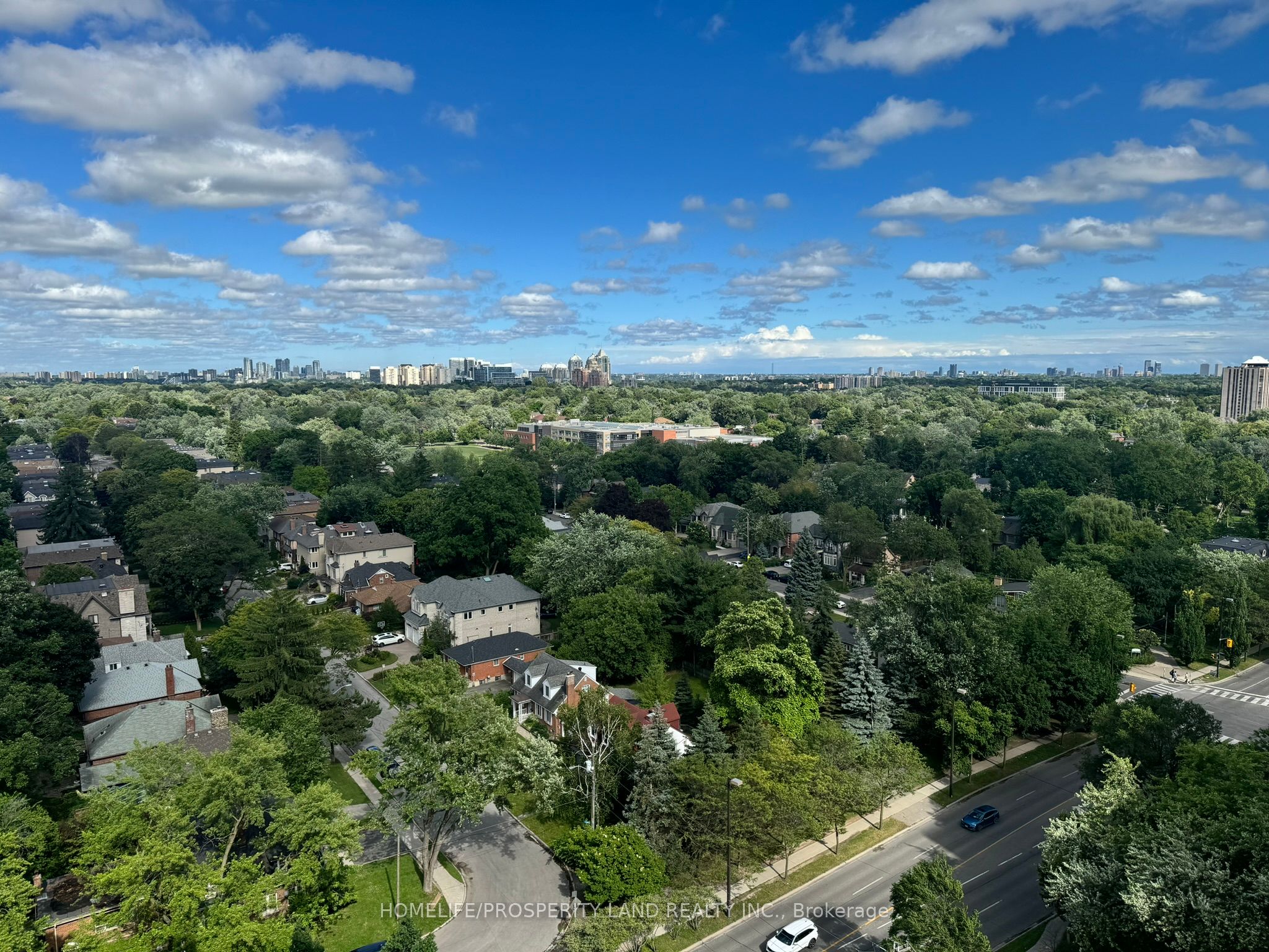 238 Doris Avenue, #2006