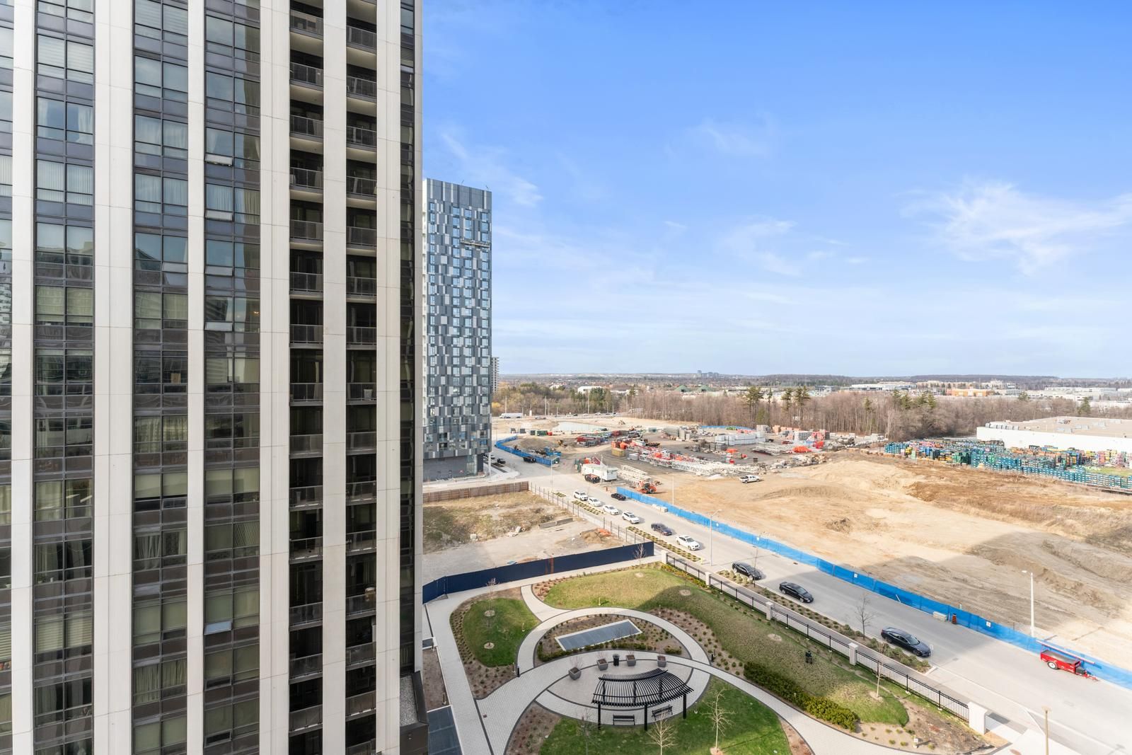 9075 Jane Street 1010