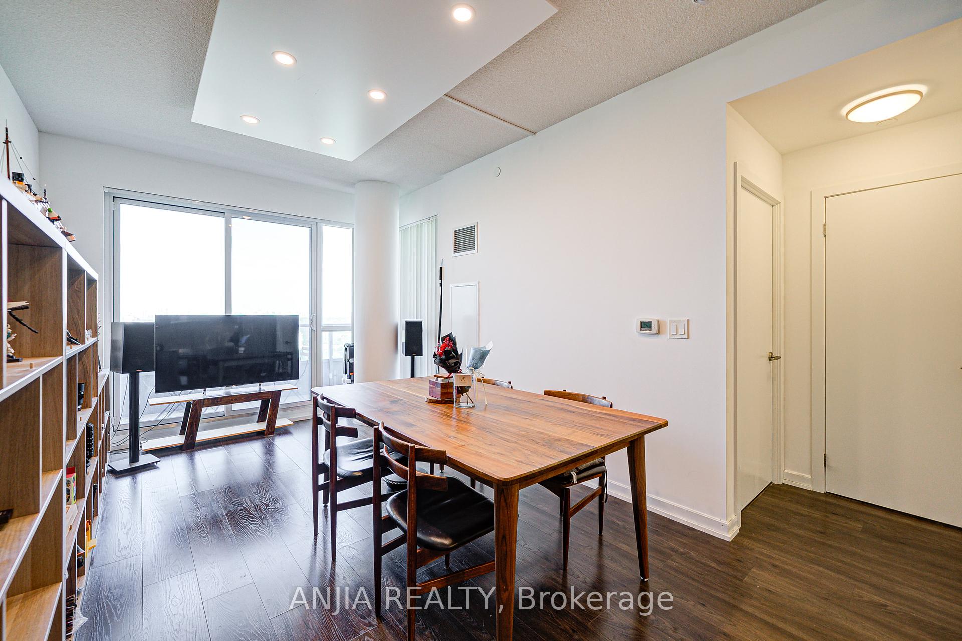 2 Bedrooms Condo at 50 Forest Manor, Toronto For sale
