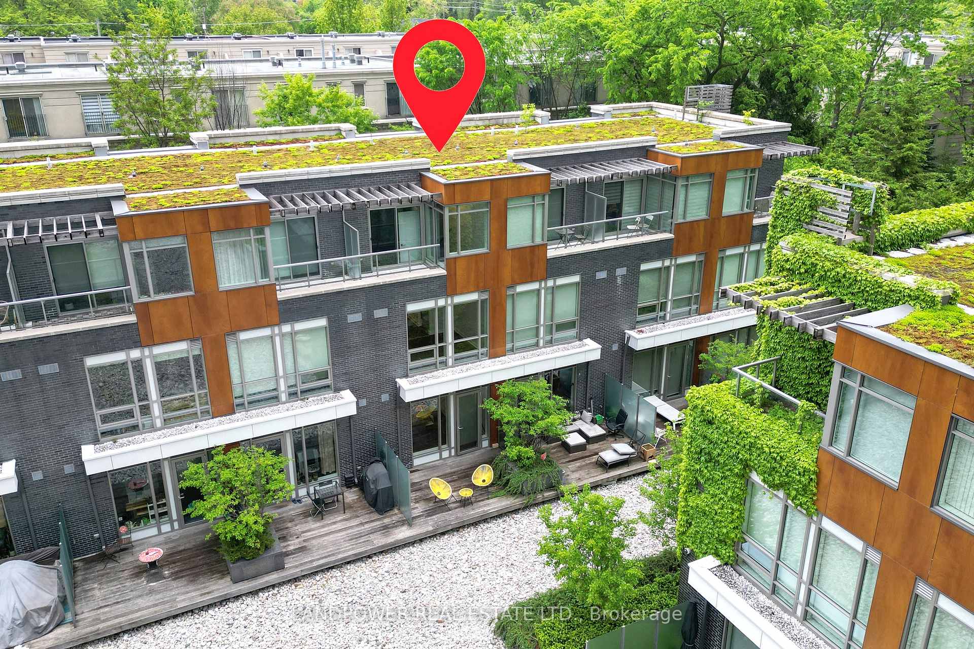 4 Bedrooms Condo at 88 Sheppard, Toronto For sale