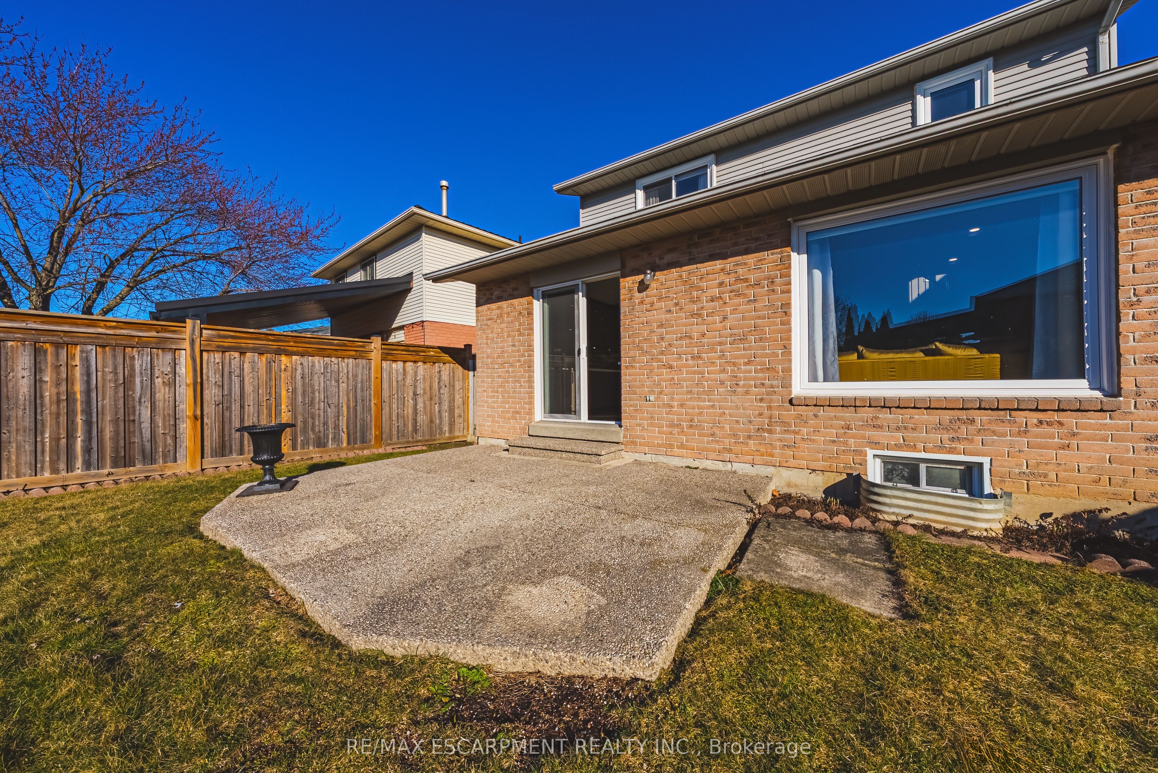 103 Broughton Avenue