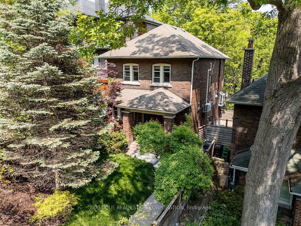 373 Ellis Park Road, Toronto, ON M6S 2V7