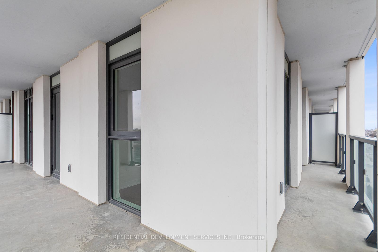 3 Bedrooms Condo at 500 Wilson,  Toronto For sale