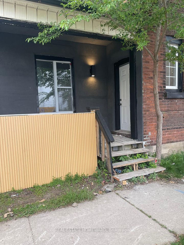 132 Waterloo