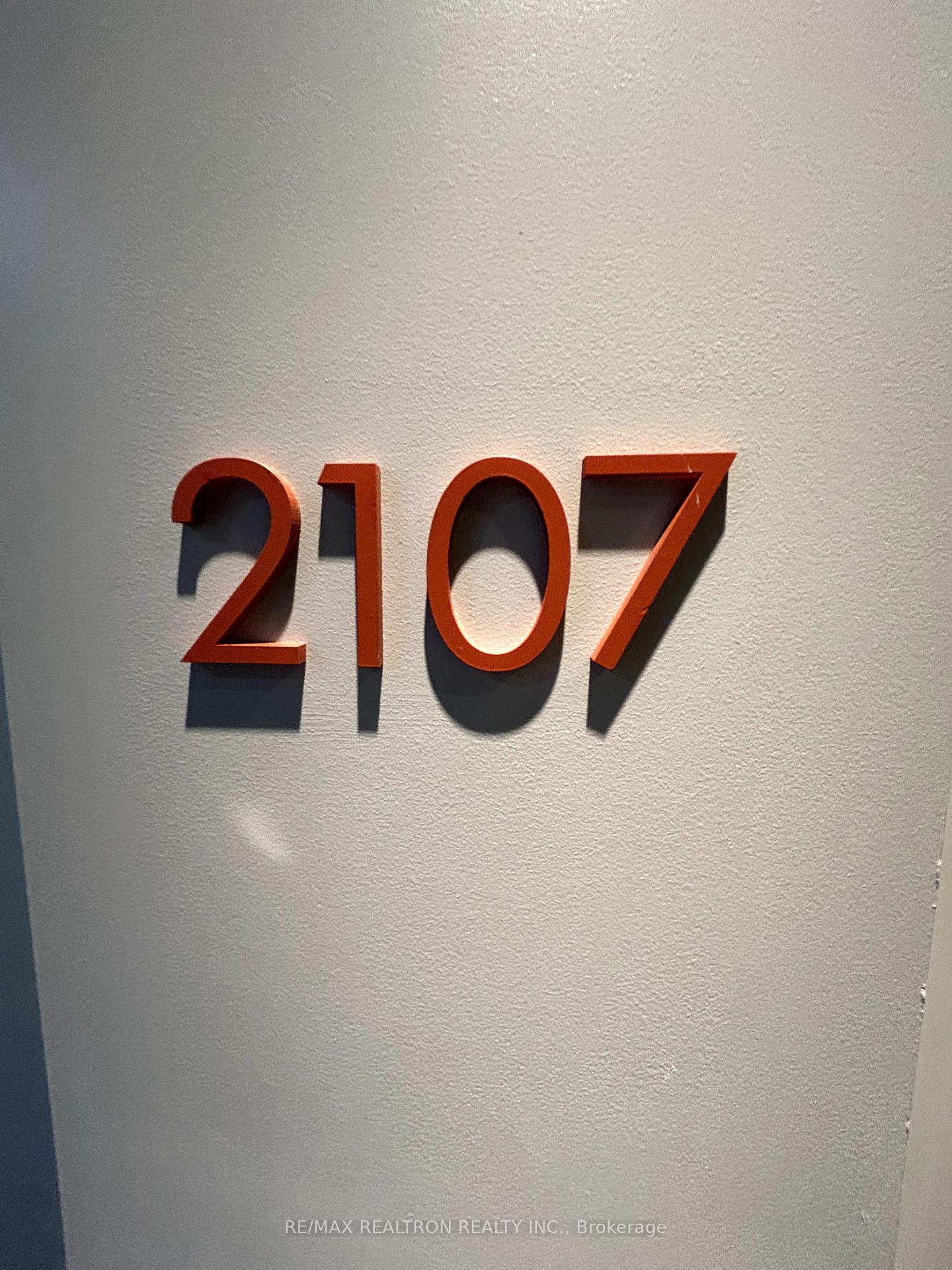 1 Bedroom Condo at 60 Colborne, Toronto For sale