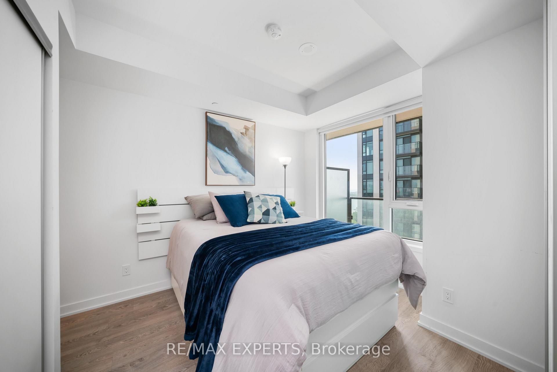 2 Bedrooms Condo at 1926 Lake Shore, Toronto For sale