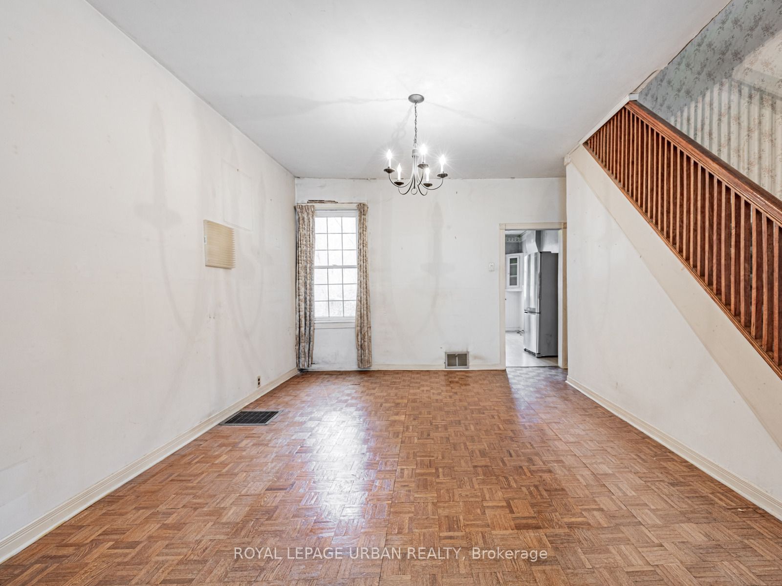 28 Eastmount Avenue, Toronto, ON M4K 1V1